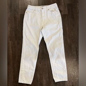 Refuge Denim Women’s White MOM ANKLE Jeans SIZE 7